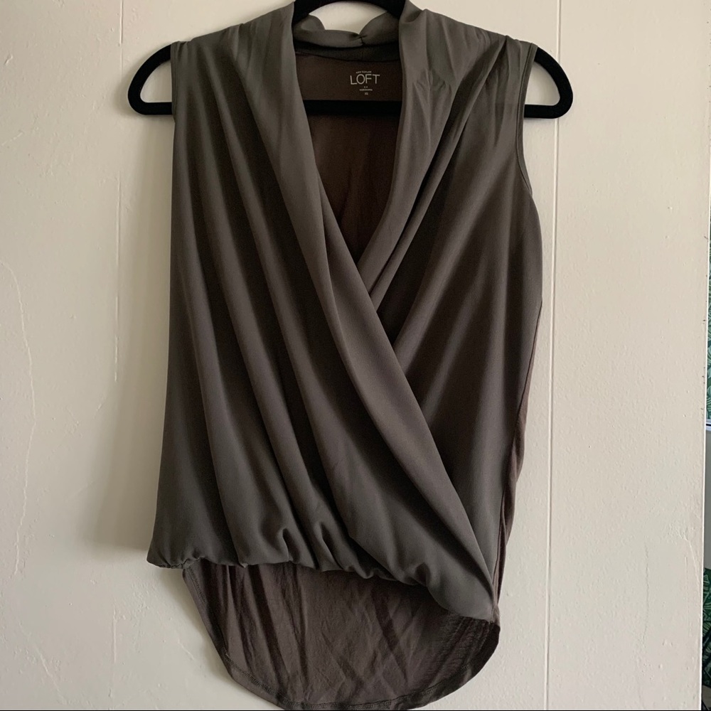 Sleeveless blouse